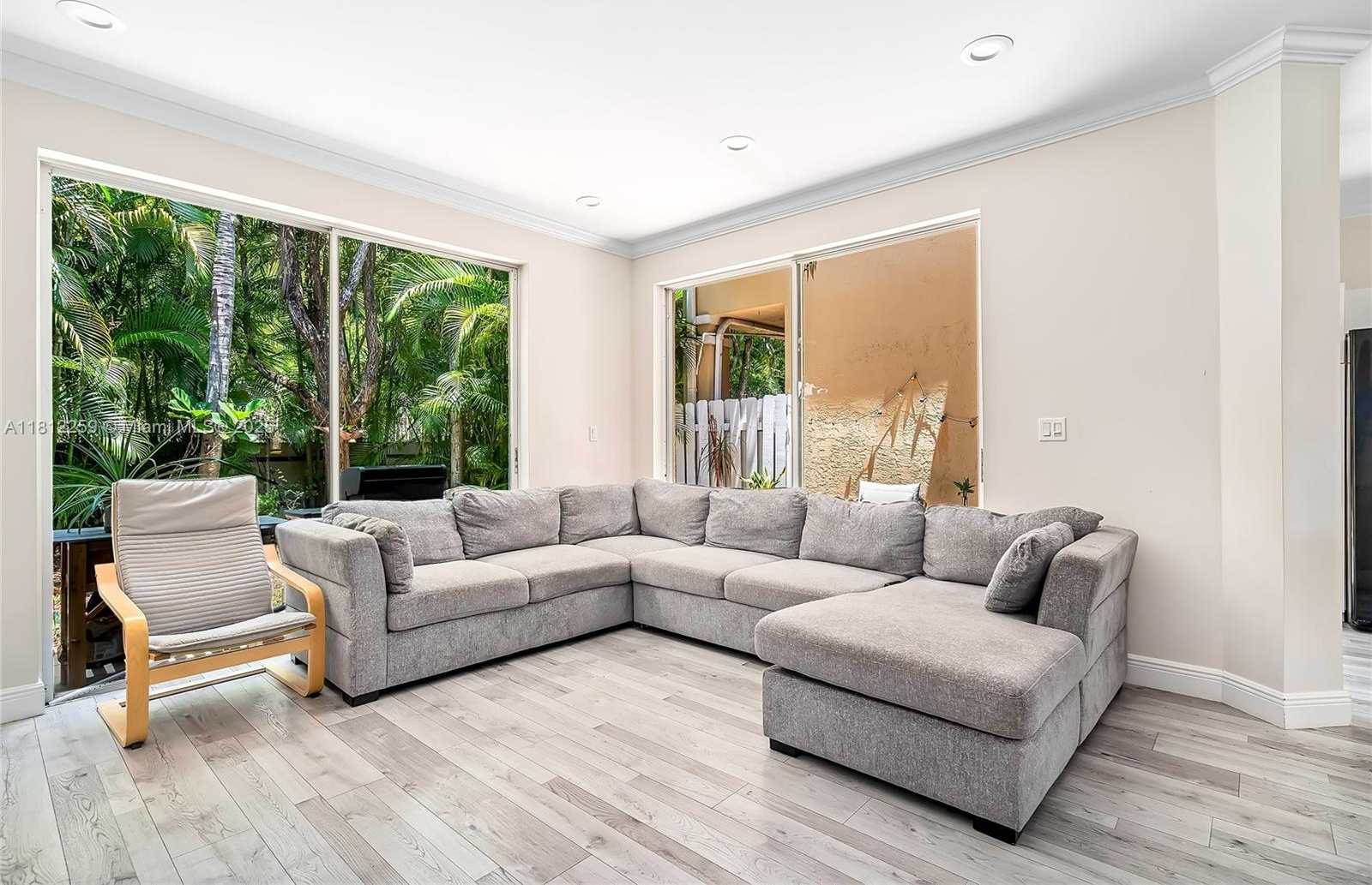 Small Image of 21024 NORTH EAST 34TH CT, Aventura Number 4