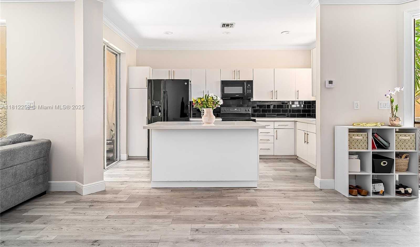 Small Image of 21024 NORTH EAST 34TH CT, Aventura Number 5