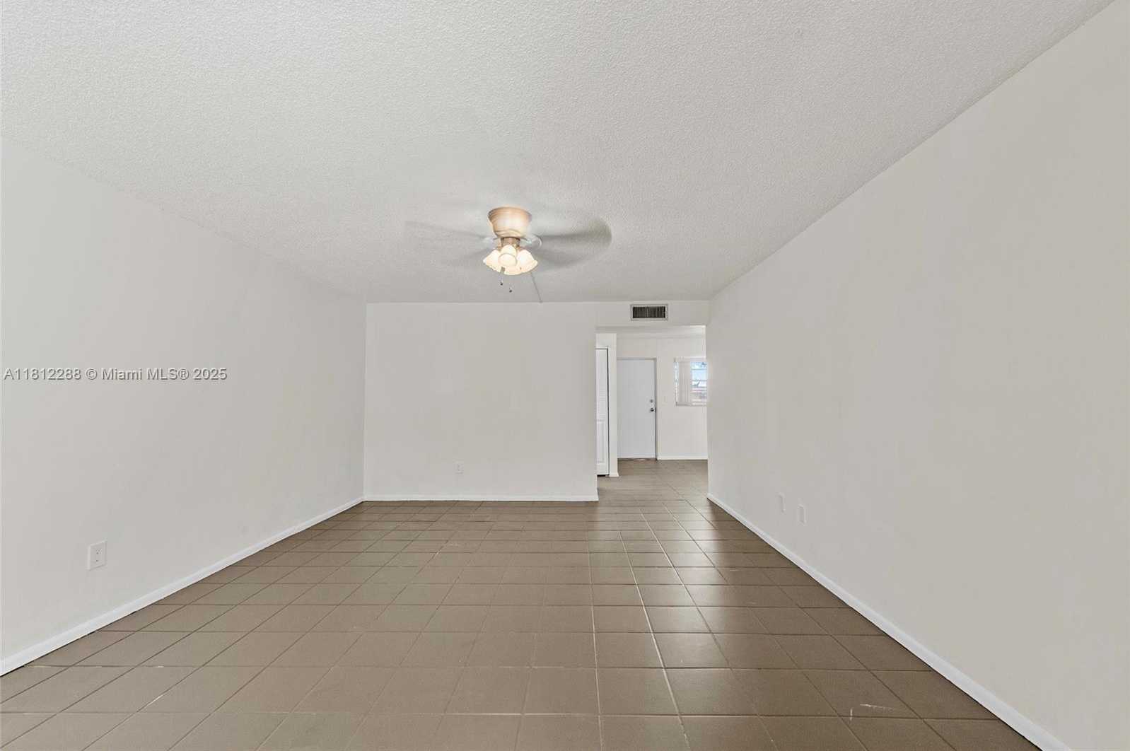 Small Image of 3253 FOXCROFT RD #G312, Miramar Number 25