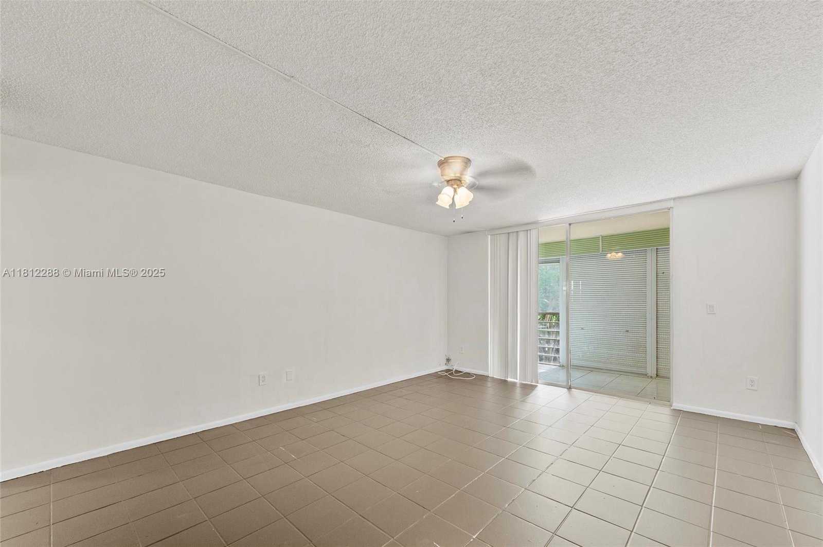 Small Image of 3253 FOXCROFT RD #G312, Miramar Number 26