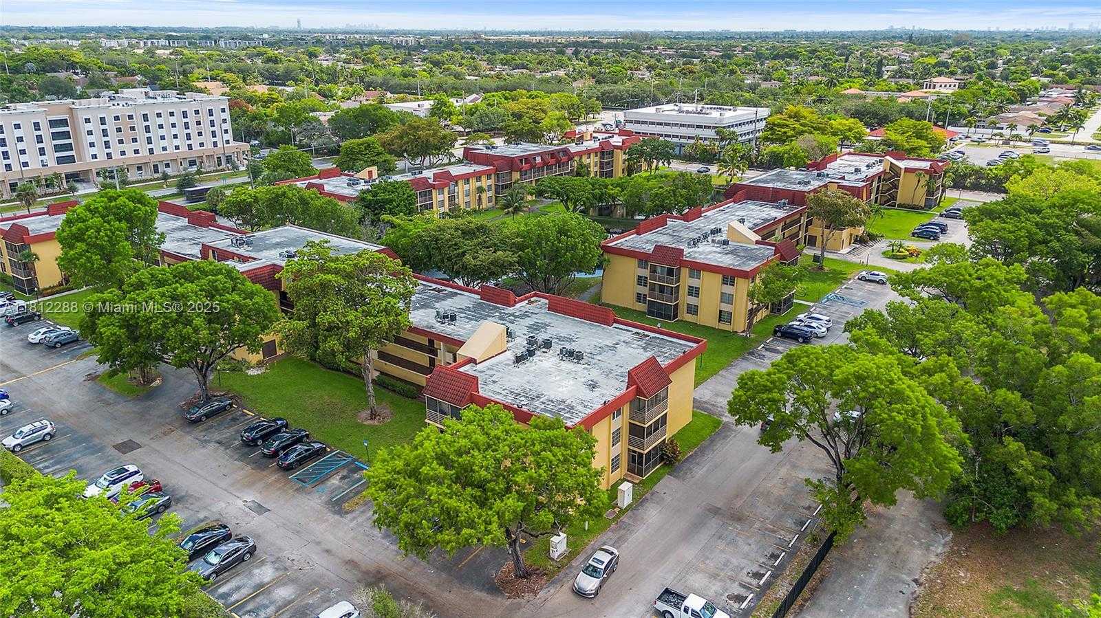 Small Image of 3253 FOXCROFT RD #G312, Miramar Number 8