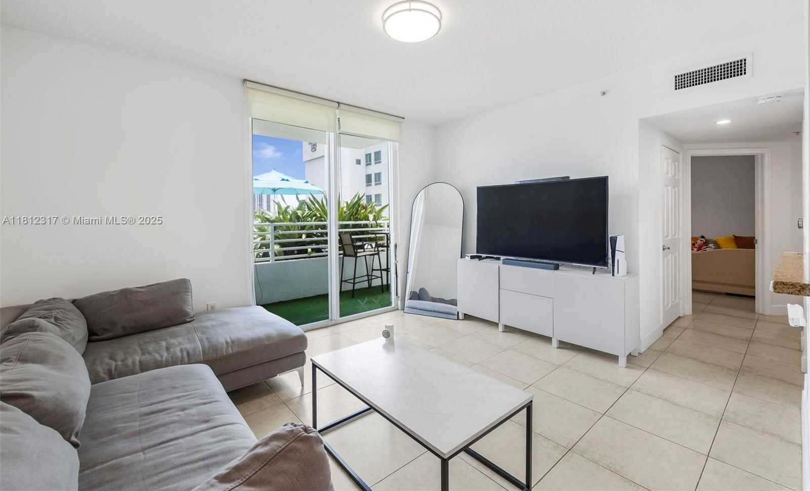Small Image of 1723 SOUTH WEST 2ND AVE #502, Miami Number 8