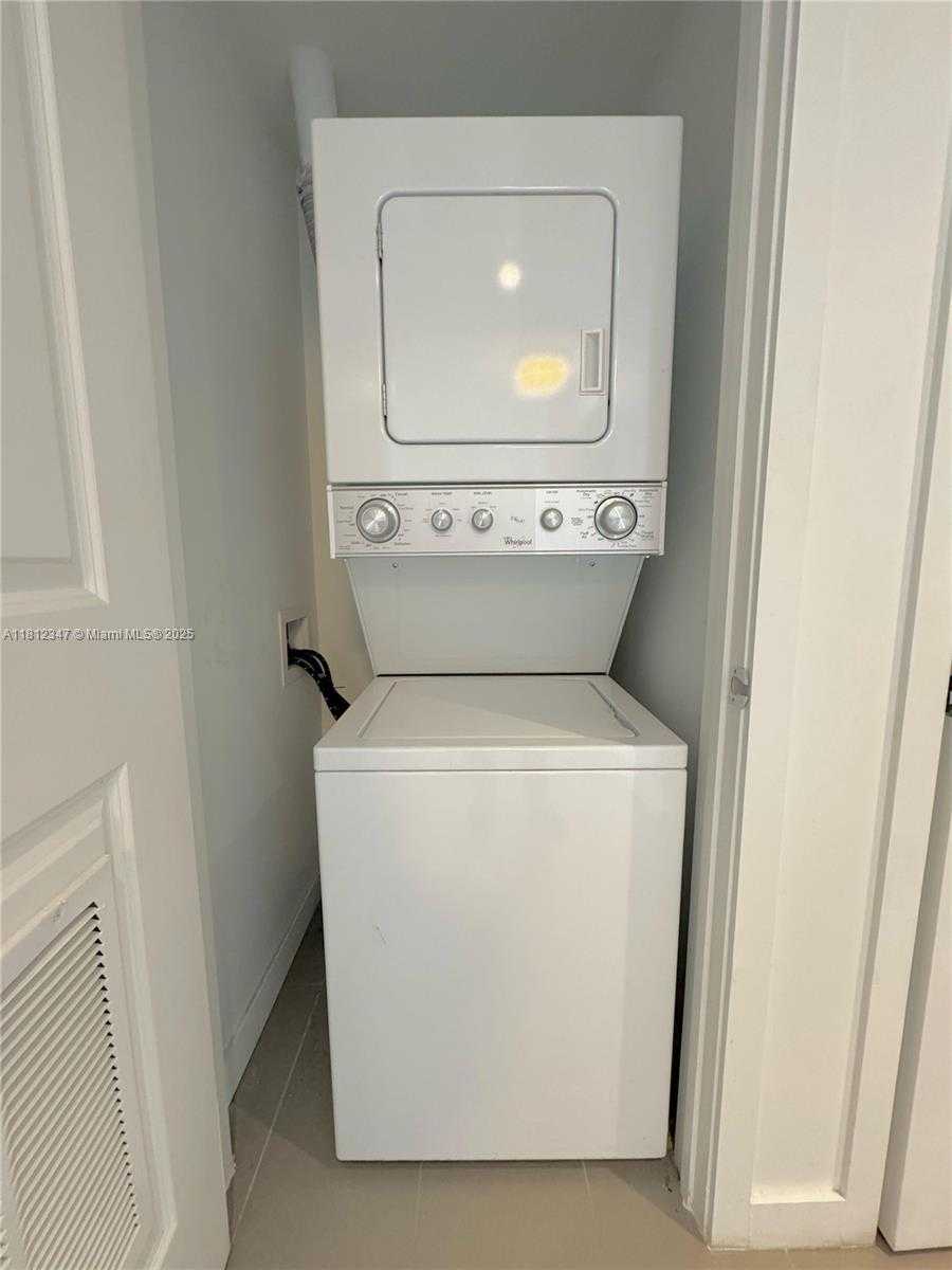 Small Image of 1600 NORTH EAST 1ST AVE #2917, Miami Number 13