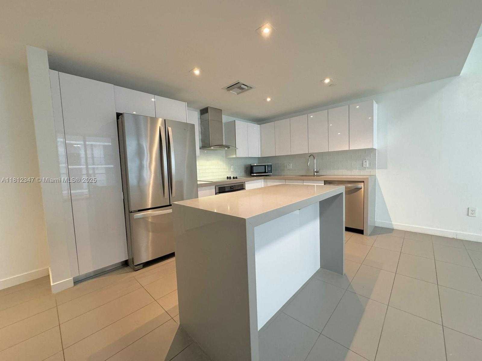 Small Image of 1600 NORTH EAST 1ST AVE #2917, Miami Number 4