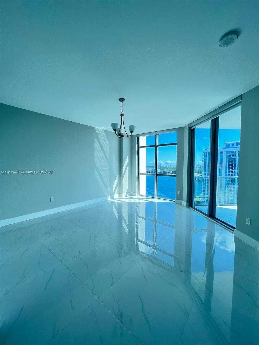 Small Image of 17301 BISCAYNE BLVD #2105, North Miami Beach Number 14