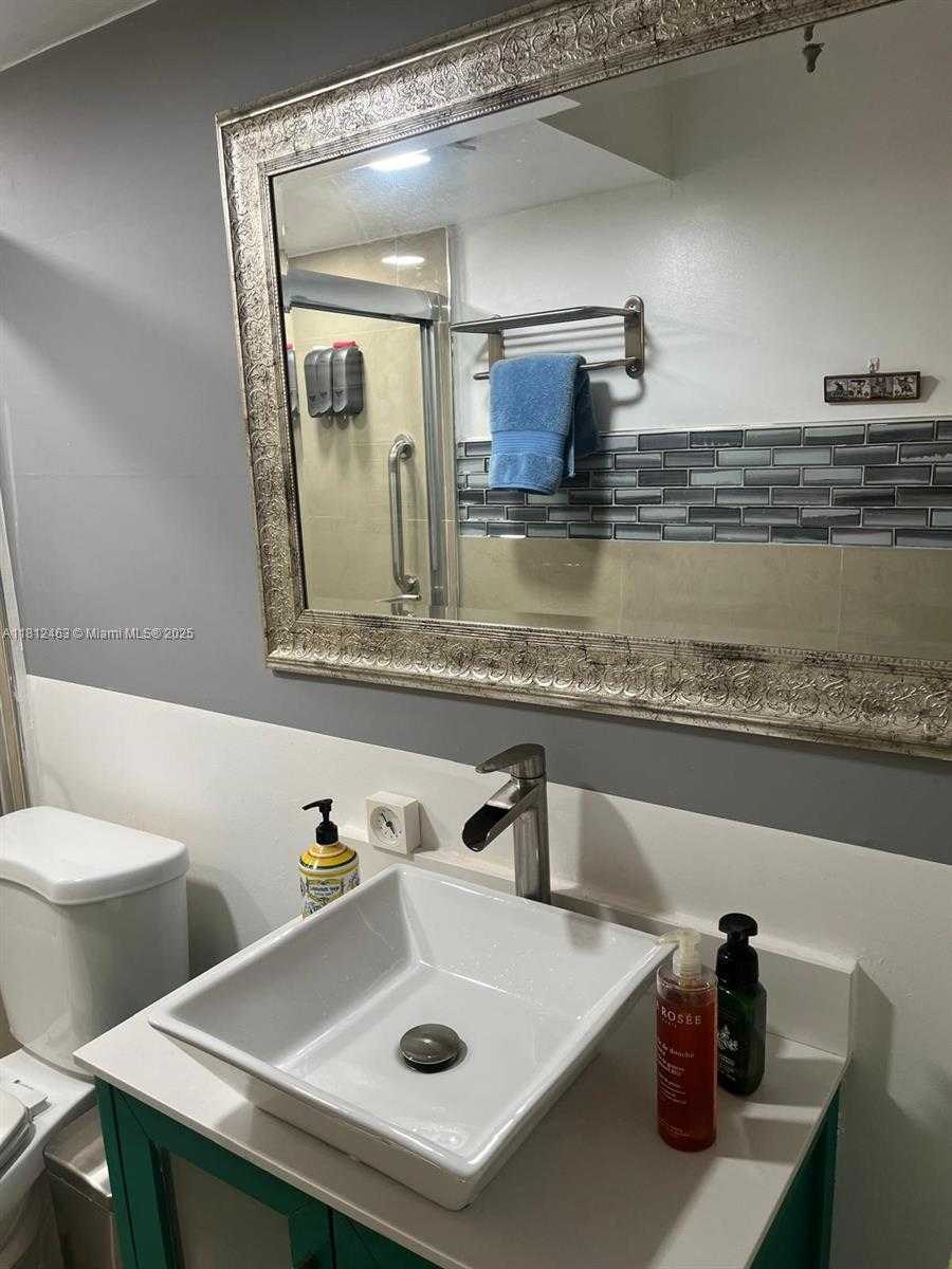 Small Image of 620 NORTH EAST 12TH AVE #107, Hallandale Beach Number 10