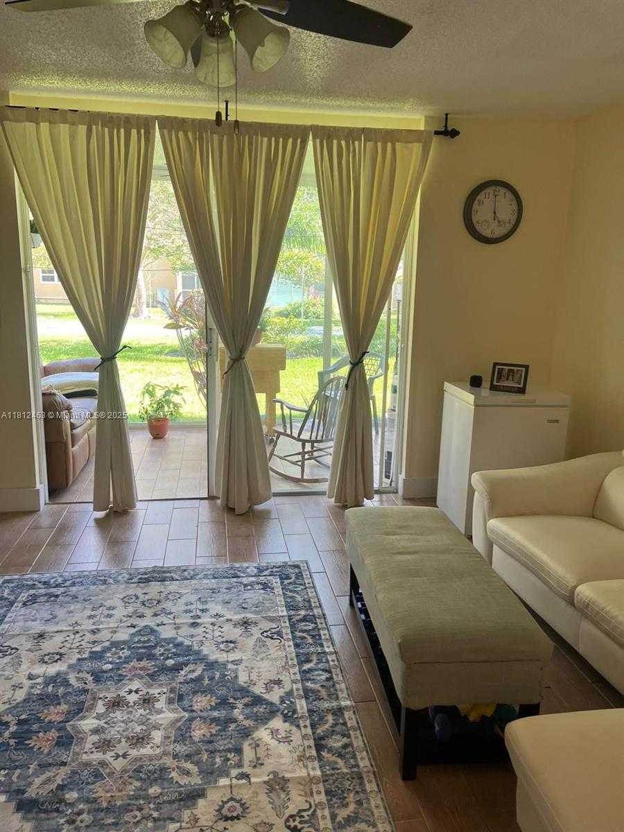 Small Image of 620 NORTH EAST 12TH AVE #107, Hallandale Beach Number 4