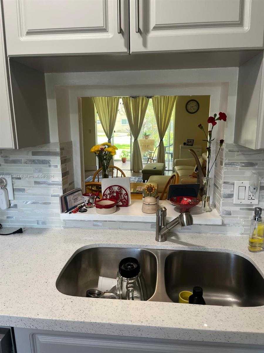 Small Image of 620 NORTH EAST 12TH AVE #107, Hallandale Beach Number 6