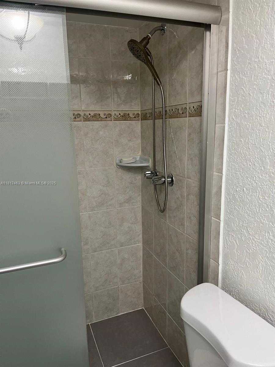 Small Image of 620 NORTH EAST 12TH AVE #107, Hallandale Beach Number 8