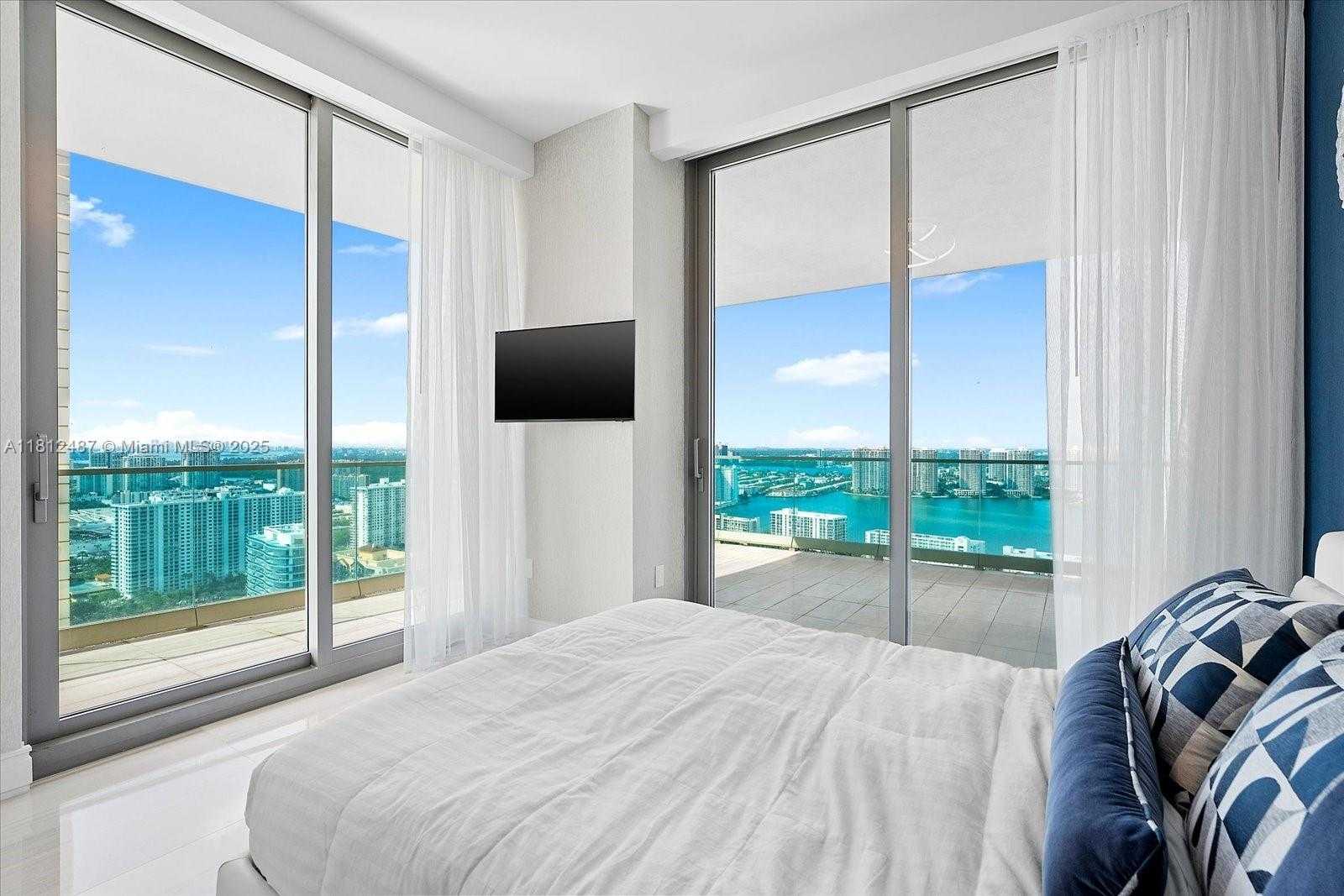 Small Image of 17901 COLLINS AVE #3004, Sunny Isles Beach Number 35