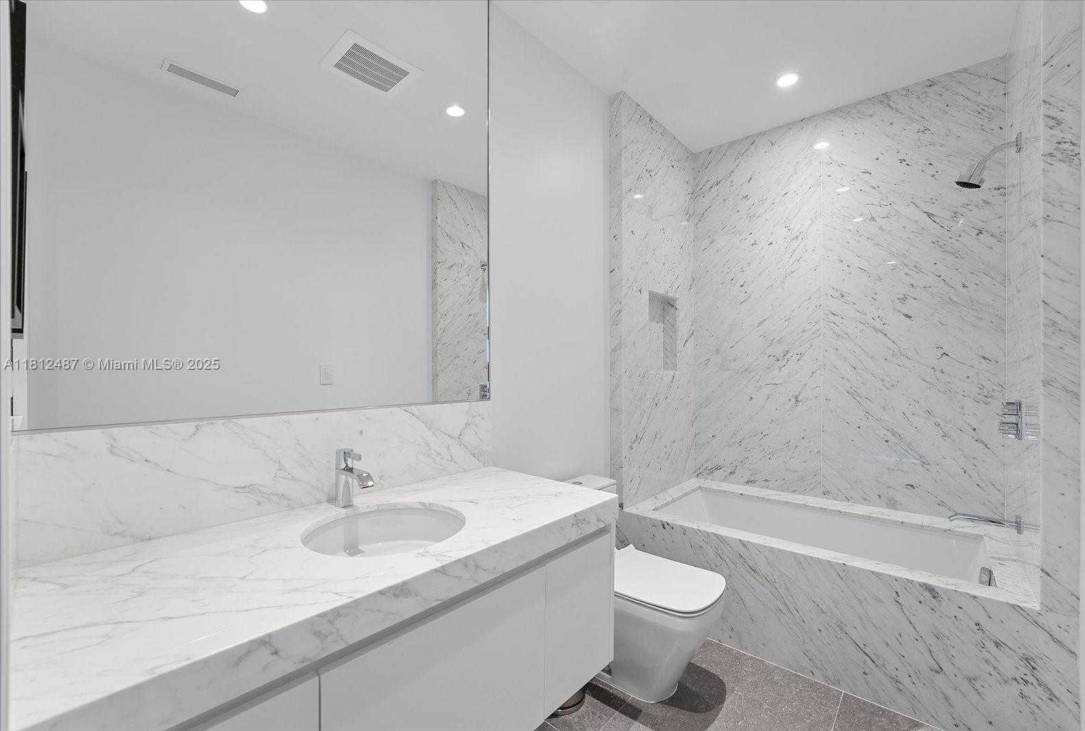Small Image of 17901 COLLINS AVE #3004, Sunny Isles Beach Number 40