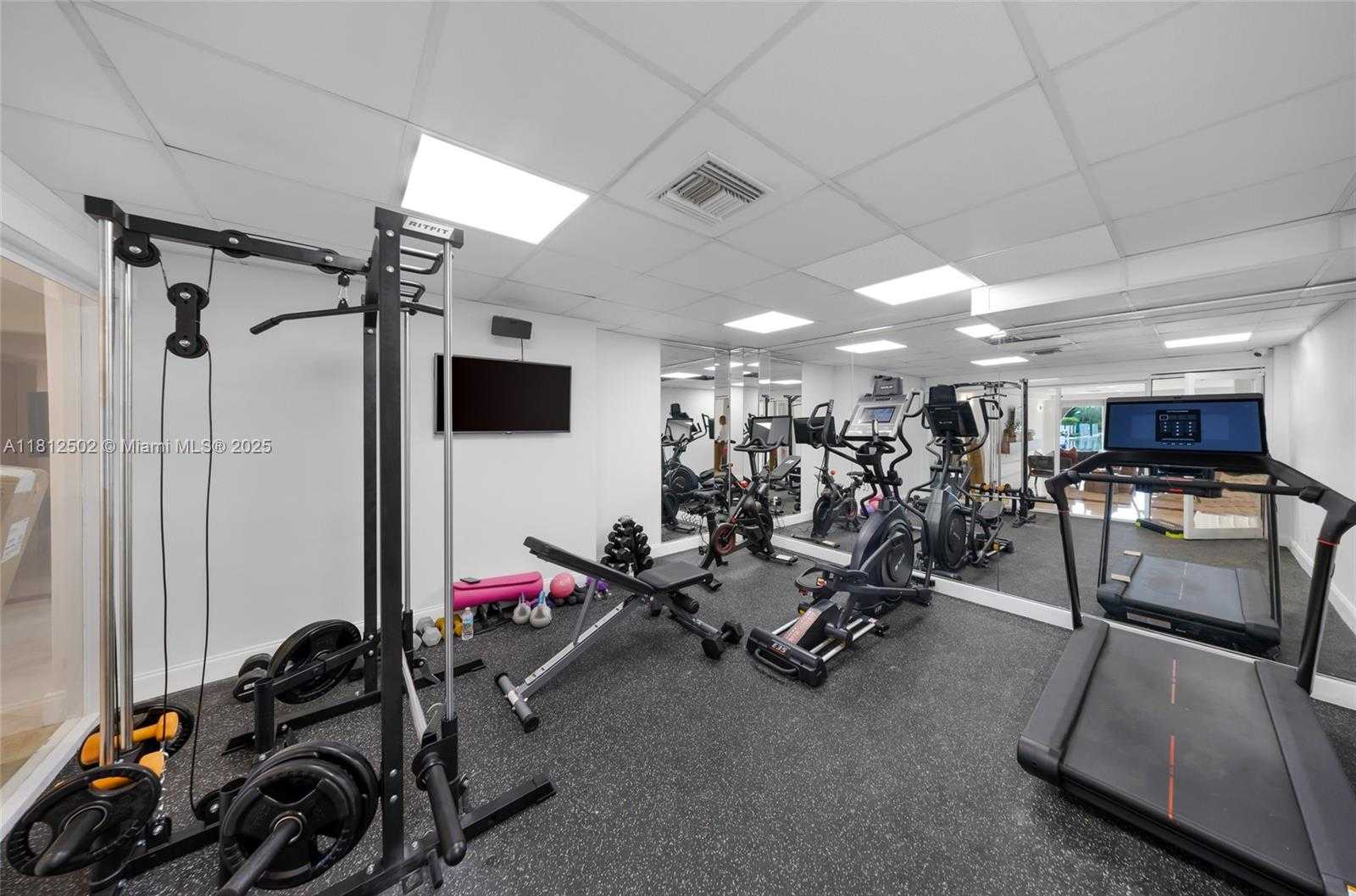 Small Image of 1455 NORTH TREASURE DR #6C, North Bay Village Number 11