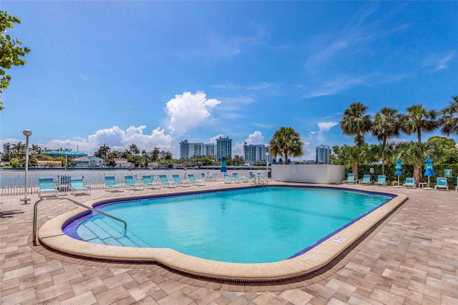 Small Image of 1455 NORTH TREASURE DR #6C, North Bay Village Number 12