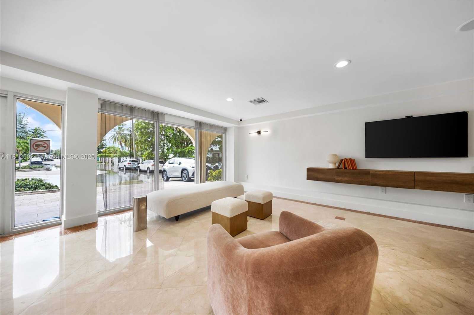 Small Image of 1455 NORTH TREASURE DR #6C, North Bay Village Number 9
