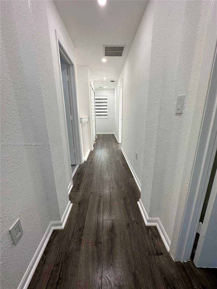 Small Image of Homestead Number 8