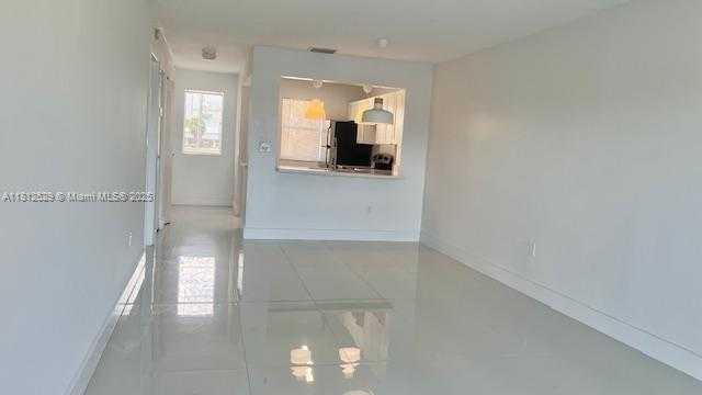 Small Image of 5200 NW 31st Ave, Fort Lauderdale, FL 33309, USA Number 6