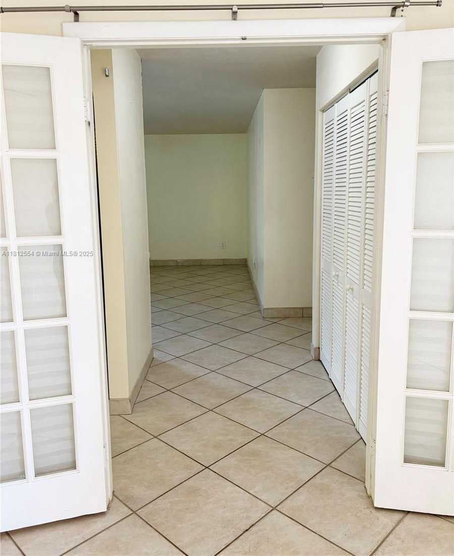 Small Image of 3564 MAGELLAN CIR #213-1, Aventura Number 10