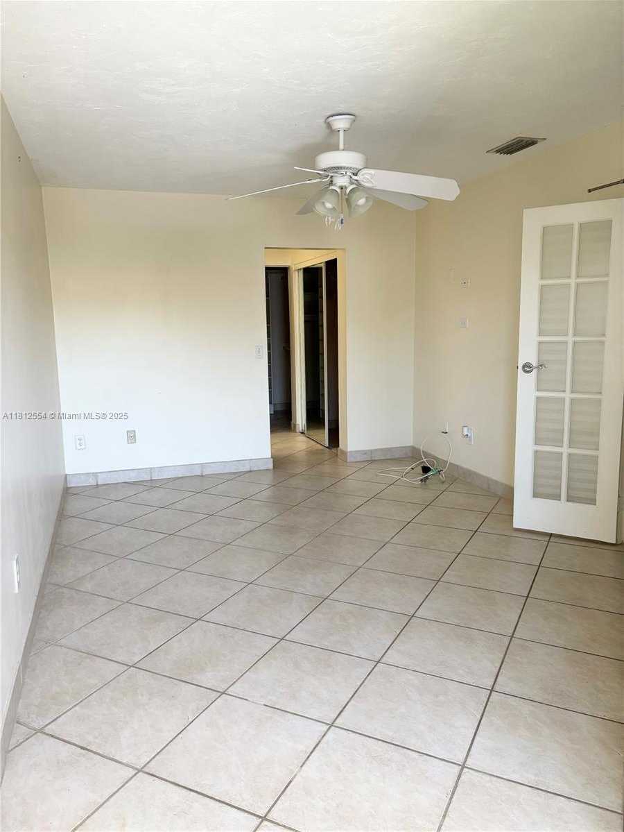 Small Image of 3564 MAGELLAN CIR #213-1, Aventura Number 12