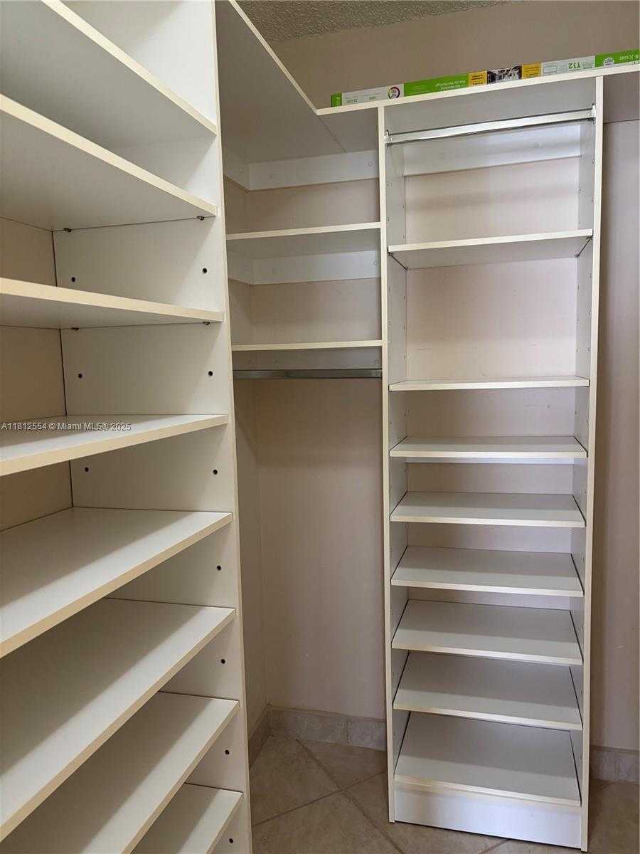 Small Image of 3564 MAGELLAN CIR #213-1, Aventura Number 16