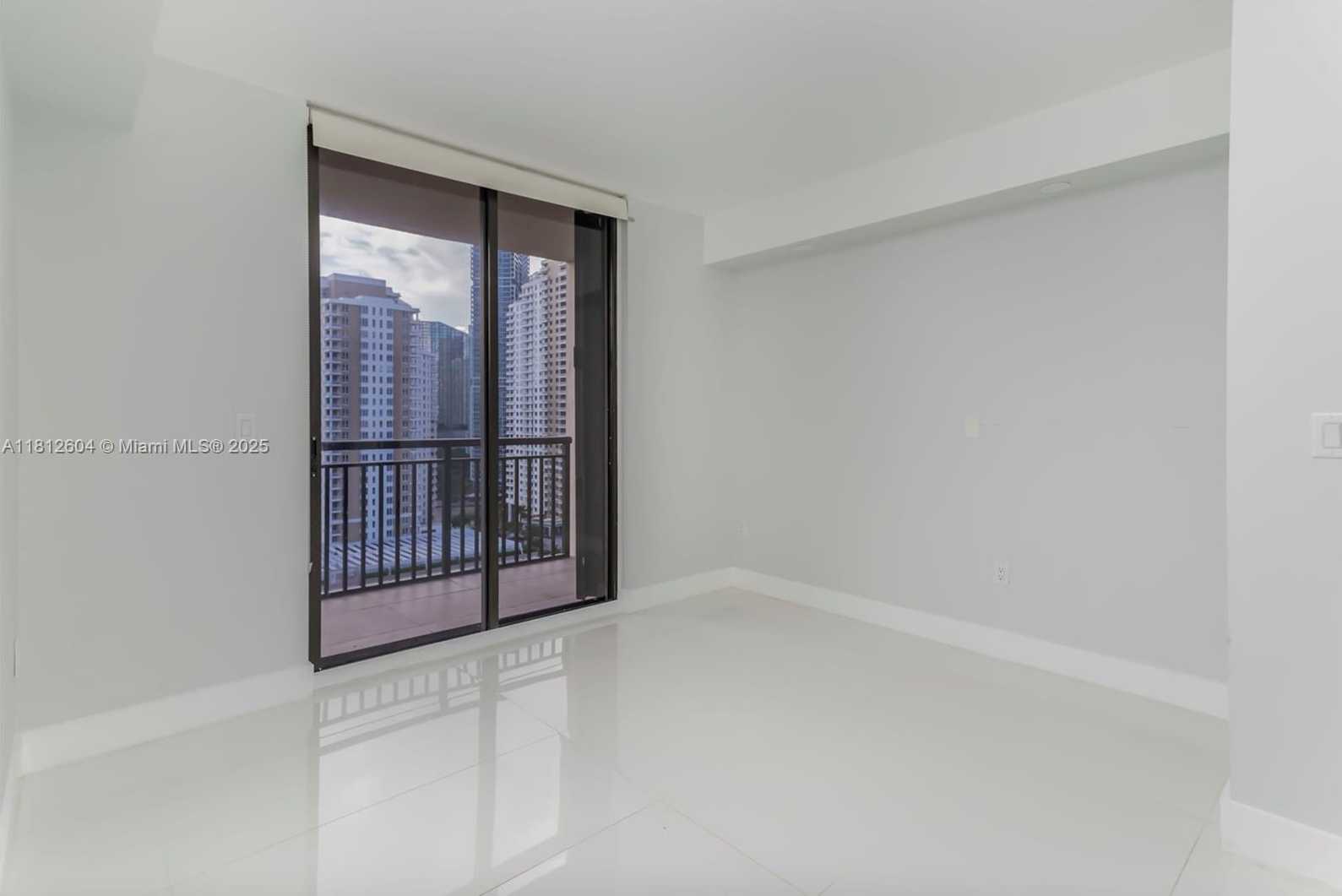 Small Image of 540 BRICKELL KEY DR #1809, Miami Number 5