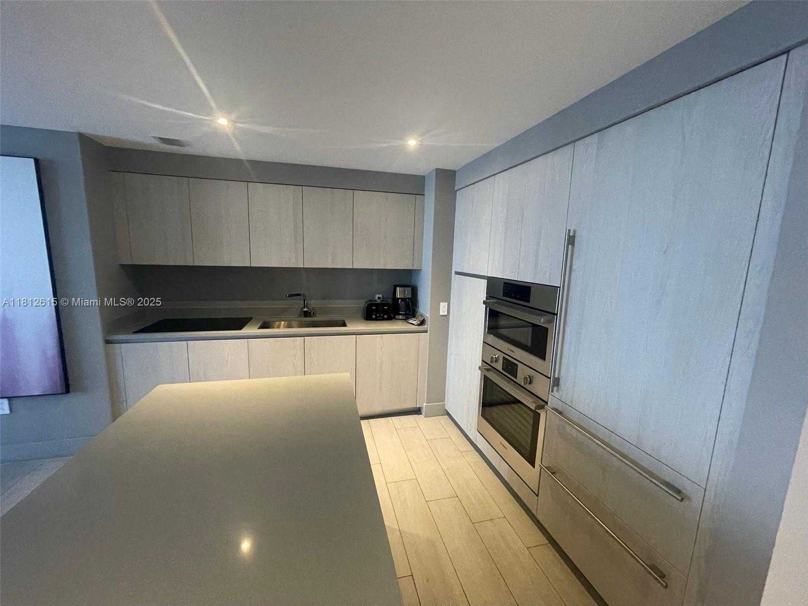 Small Image of 4010 SOUTH OCEAN DR #R1705, Hollywood Number 6