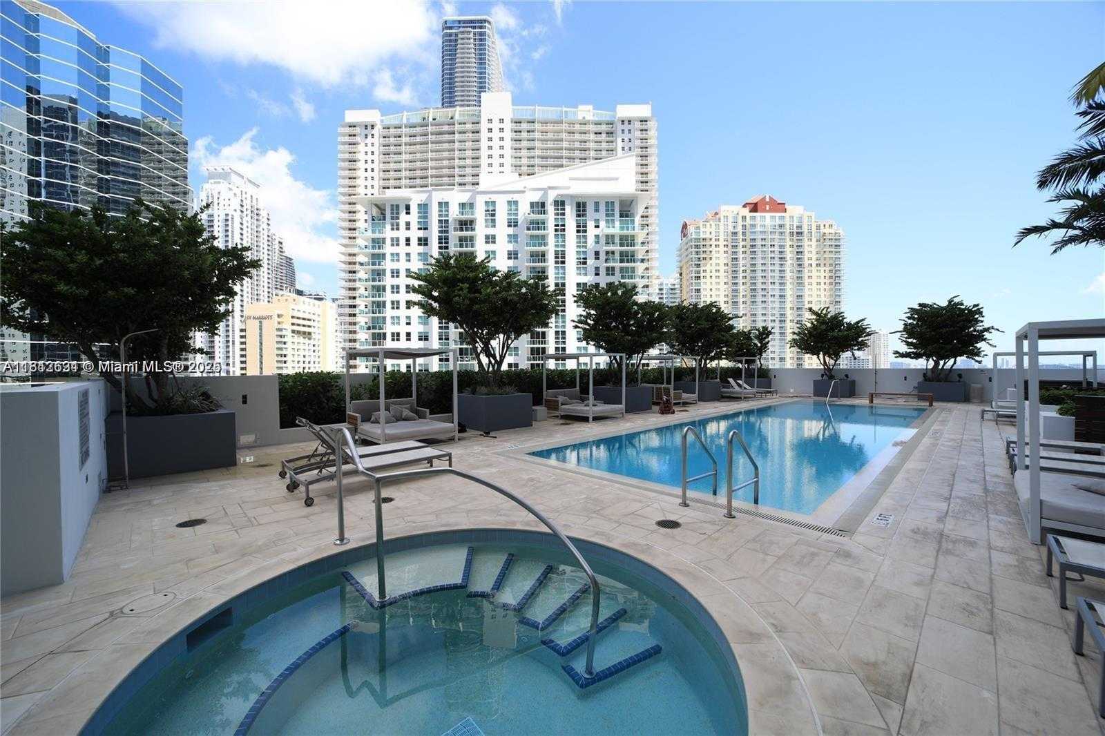 Small Image of 1300 BRICKELL BAY DR #1006, Miami Number 17