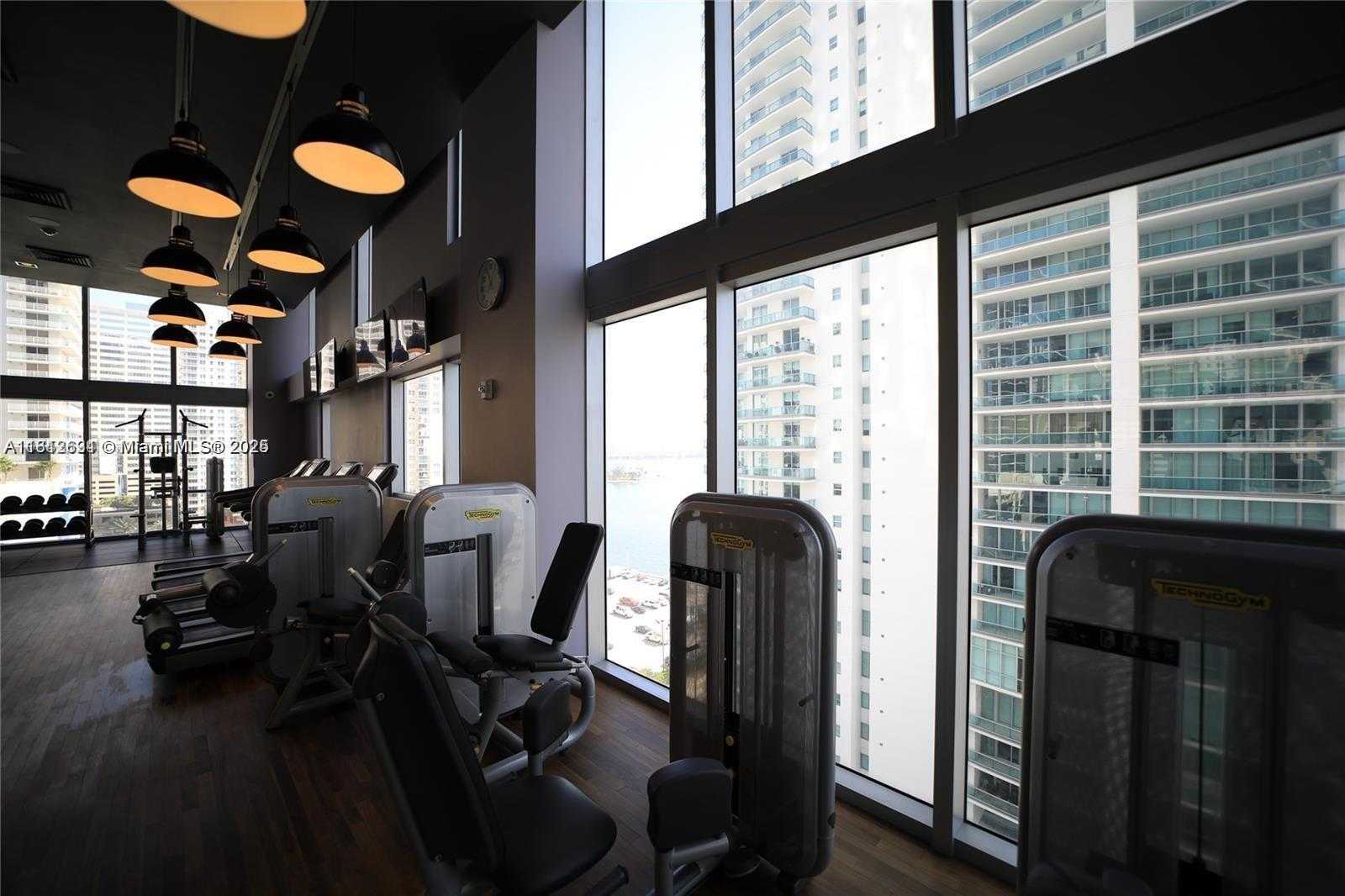 Small Image of 1300 BRICKELL BAY DR #1006, Miami Number 30