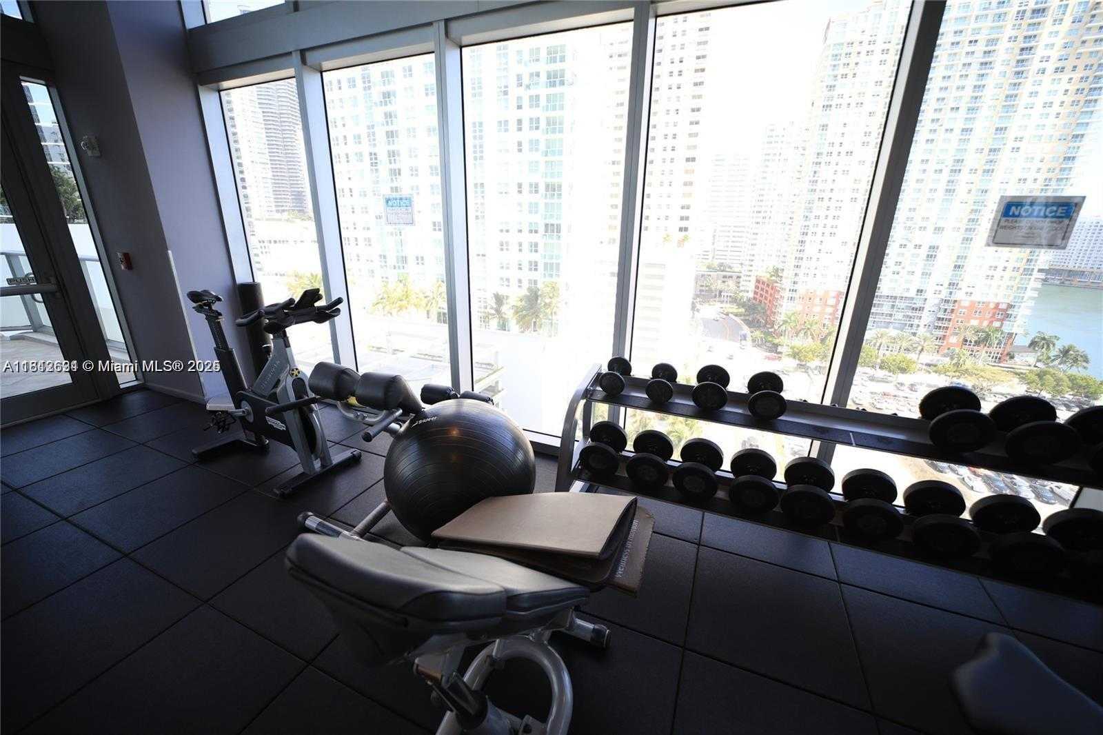 Small Image of 1300 BRICKELL BAY DR #1006, Miami Number 31