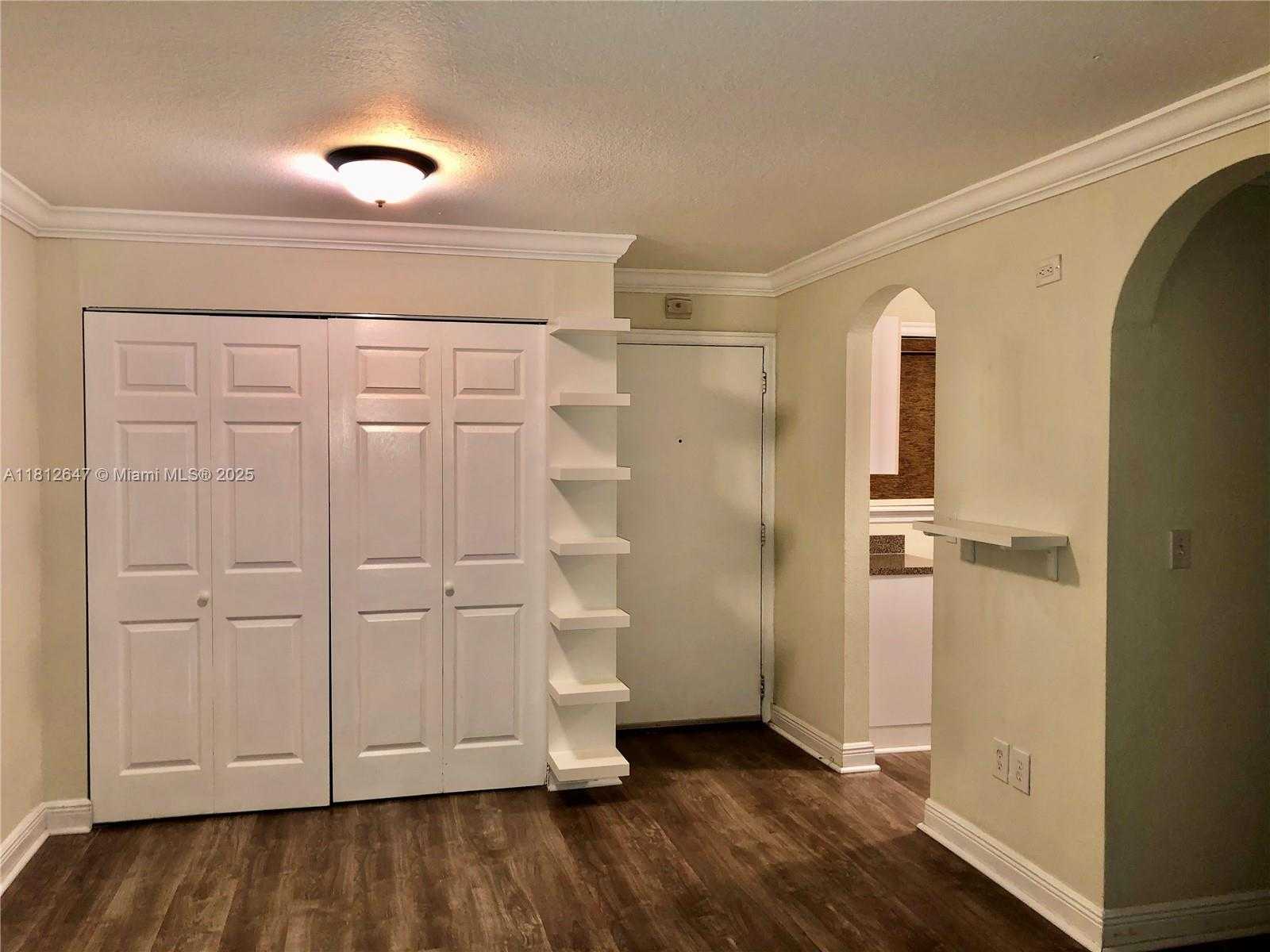 Small Image of 17255 SOUTH WEST 95TH AVE #D-349, Palmetto Bay Number 11