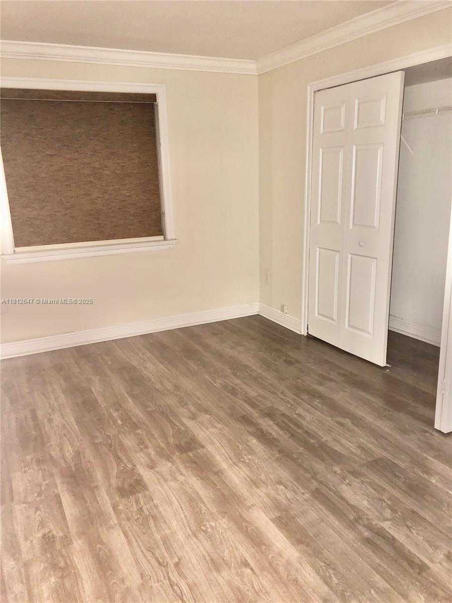 Small Image of 17255 SOUTH WEST 95TH AVE #D-349, Palmetto Bay Number 21