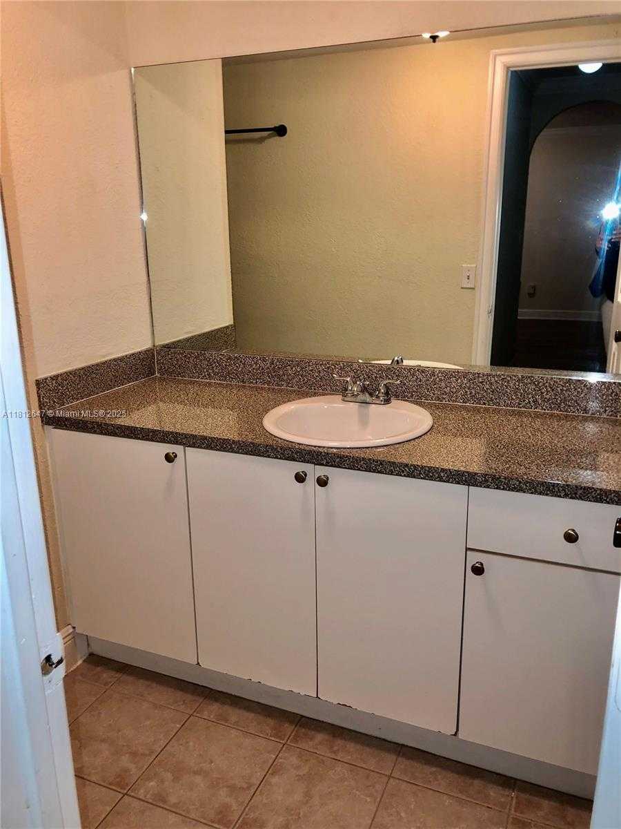 Small Image of 17255 SOUTH WEST 95TH AVE #D-349, Palmetto Bay Number 22