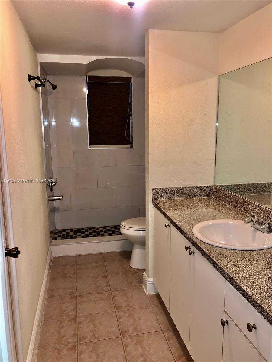Small Image of 17255 SOUTH WEST 95TH AVE #D-349, Palmetto Bay Number 23
