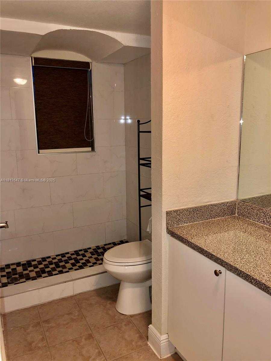 Small Image of 17255 SOUTH WEST 95TH AVE #D-349, Palmetto Bay Number 24