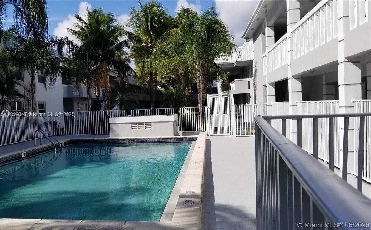 Small Image of 17255 SOUTH WEST 95TH AVE #D-349, Palmetto Bay Number 3