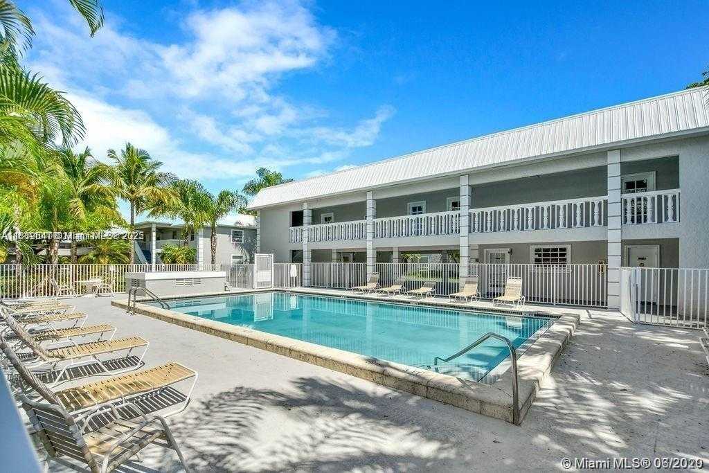 Small Image of 17255 SOUTH WEST 95TH AVE #D-349, Palmetto Bay Number 33