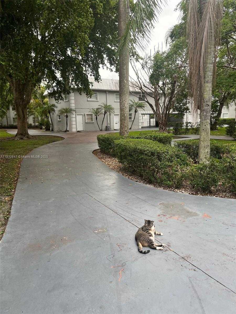 Small Image of 17255 SOUTH WEST 95TH AVE #D-349, Palmetto Bay Number 59