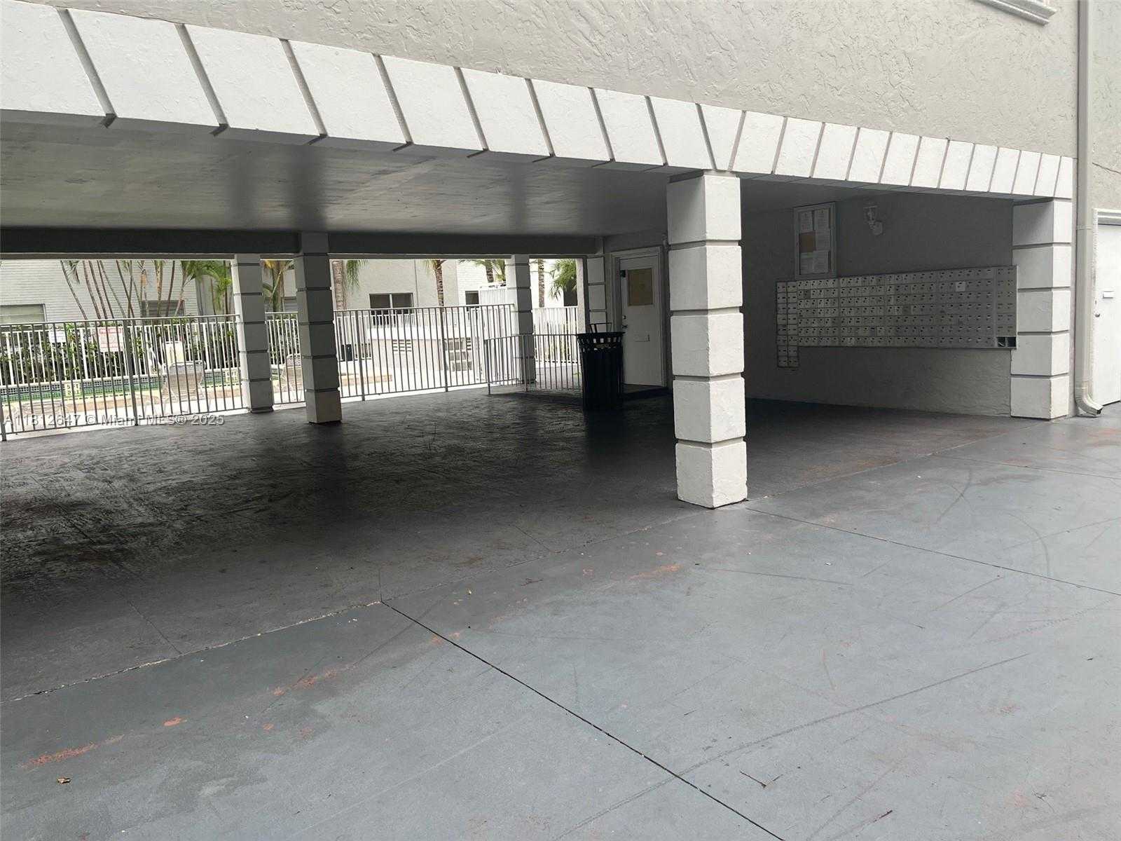 Small Image of 17255 SOUTH WEST 95TH AVE #D-349, Palmetto Bay Number 67