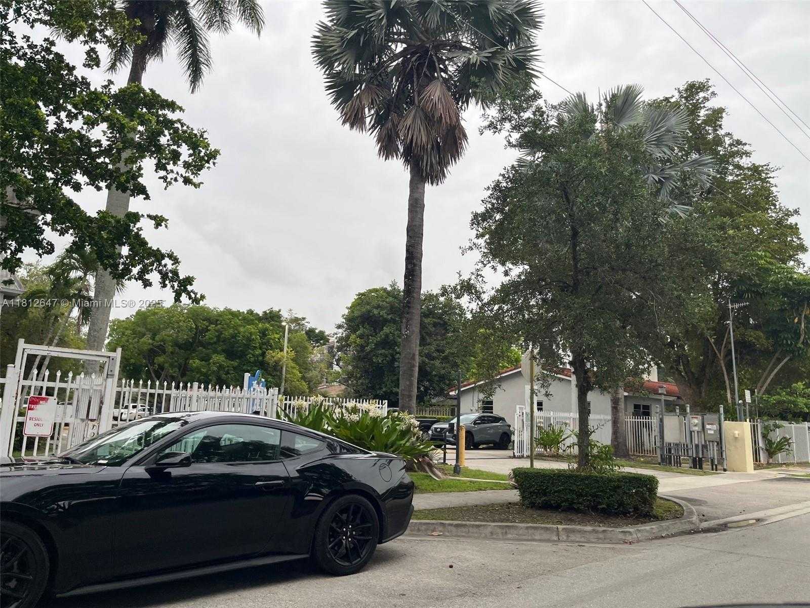 Small Image of 17255 SOUTH WEST 95TH AVE #D-349, Palmetto Bay Number 71