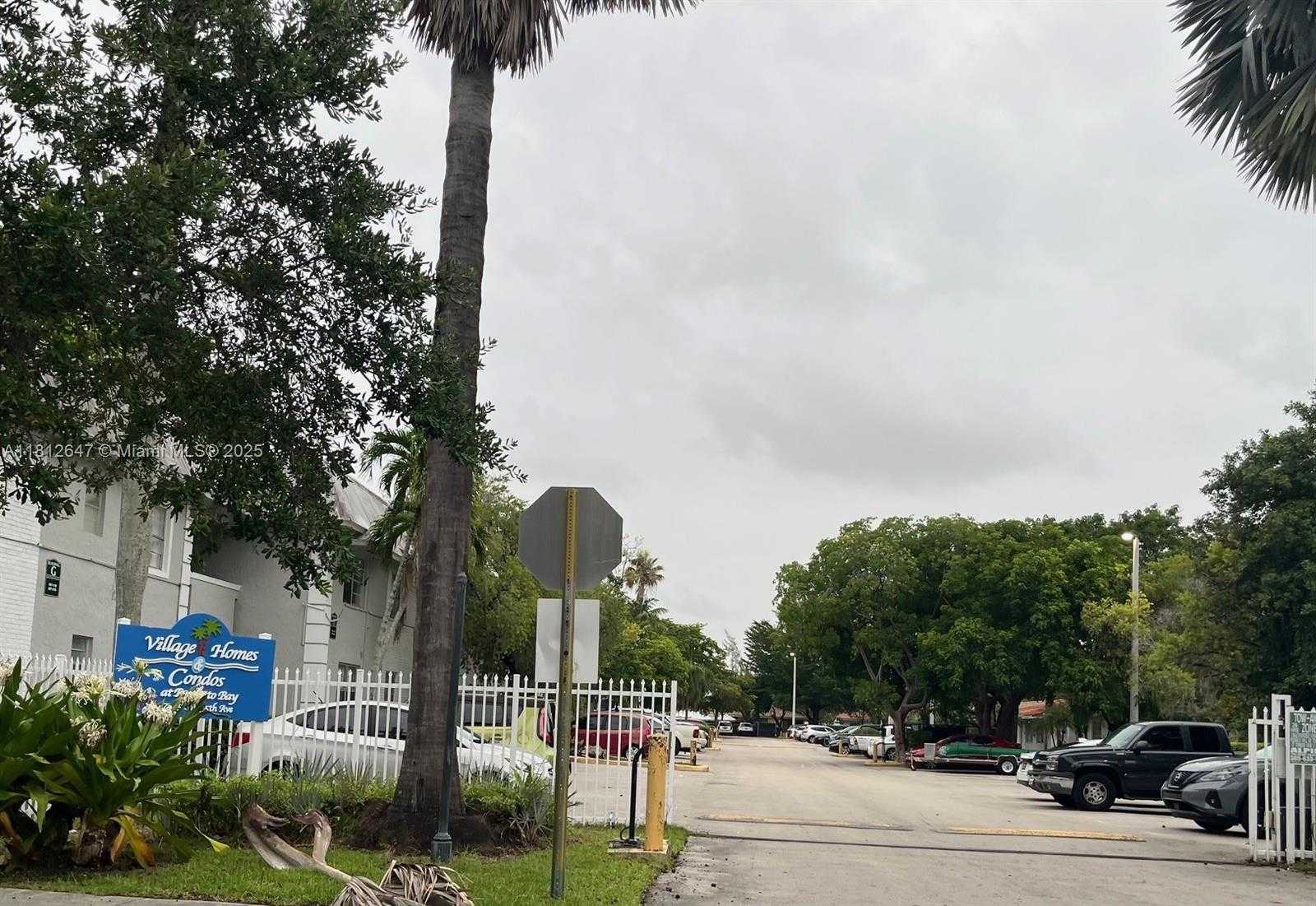 Small Image of 17255 SOUTH WEST 95TH AVE #D-349, Palmetto Bay Number 72