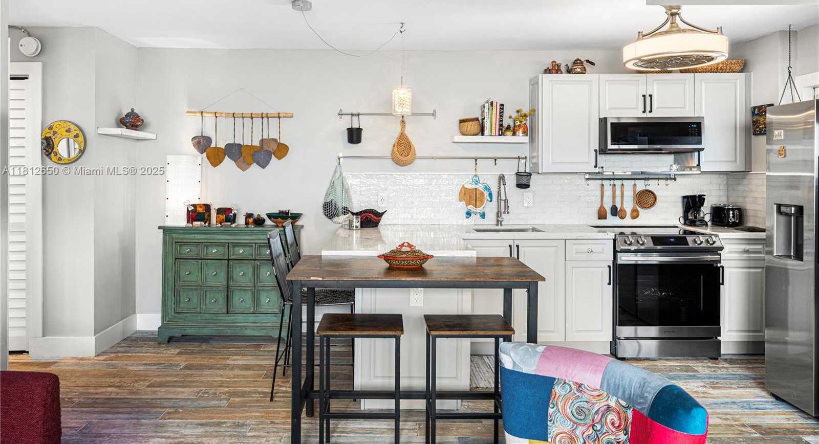 Small Image of 1614 WEST AVE #306, Miami Beach Number 10