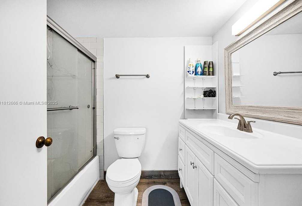 Small Image of 18041 BISCAYNE BLVD #1201, Aventura Number 10