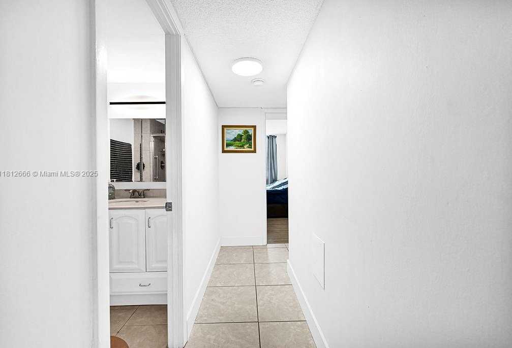 Small Image of 18041 BISCAYNE BLVD #1201, Aventura Number 18