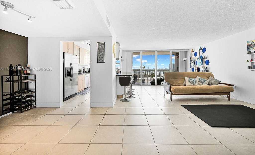 Small Image of 18041 BISCAYNE BLVD #1201, Aventura Number 2