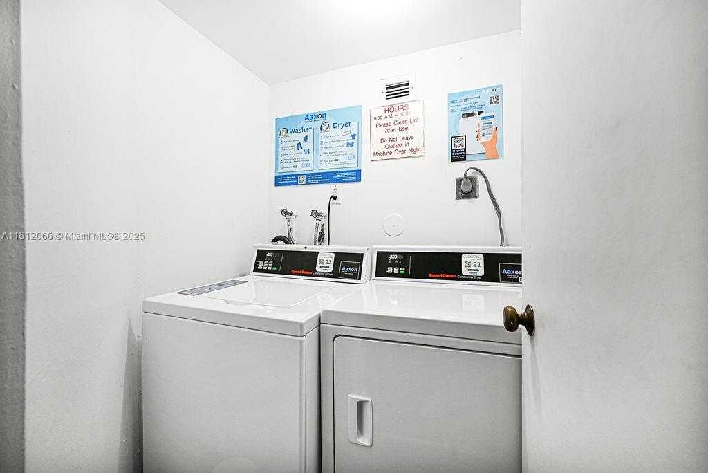 Small Image of 18041 BISCAYNE BLVD #1201, Aventura Number 23