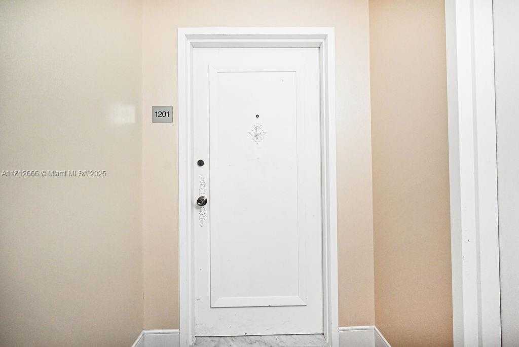Small Image of 18041 BISCAYNE BLVD #1201, Aventura Number 25