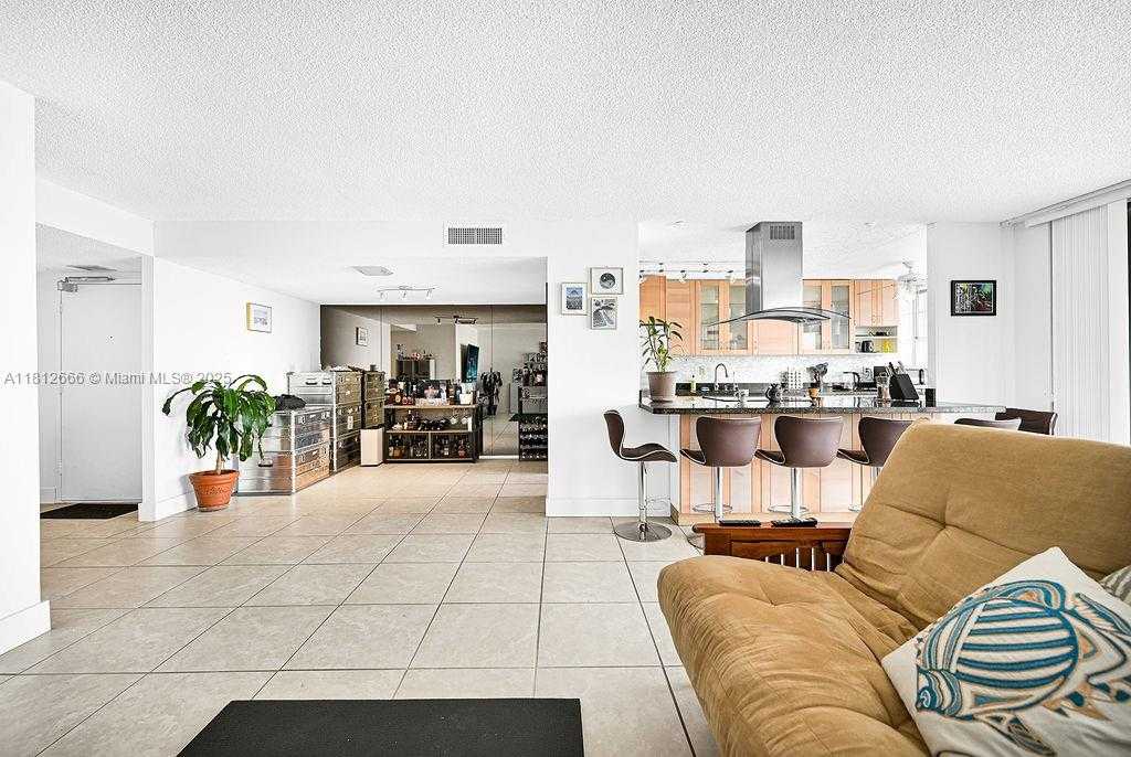 Small Image of 18041 BISCAYNE BLVD #1201, Aventura Number 6