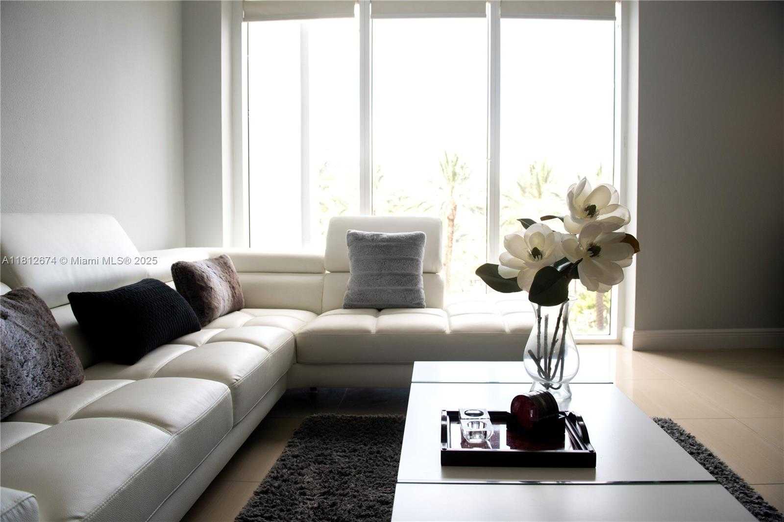 Small Image of 10275 COLLINS AVE #330, Bal Harbour Number 29
