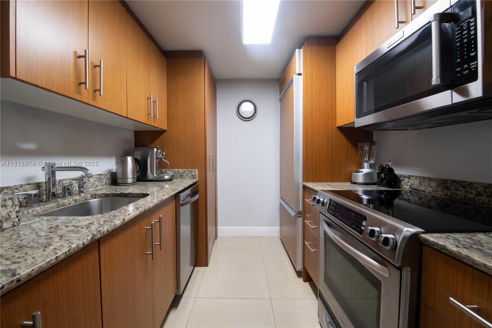 Small Image of 10275 COLLINS AVE #330, Bal Harbour Number 32