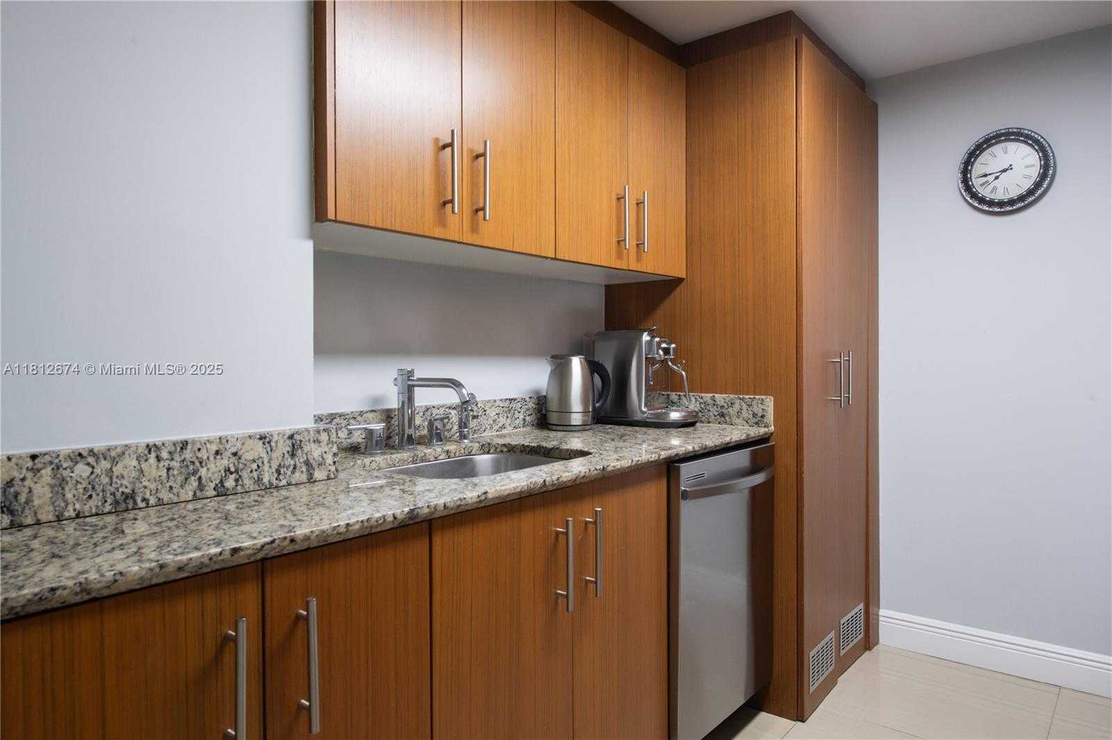 Small Image of 10275 COLLINS AVE #330, Bal Harbour Number 34