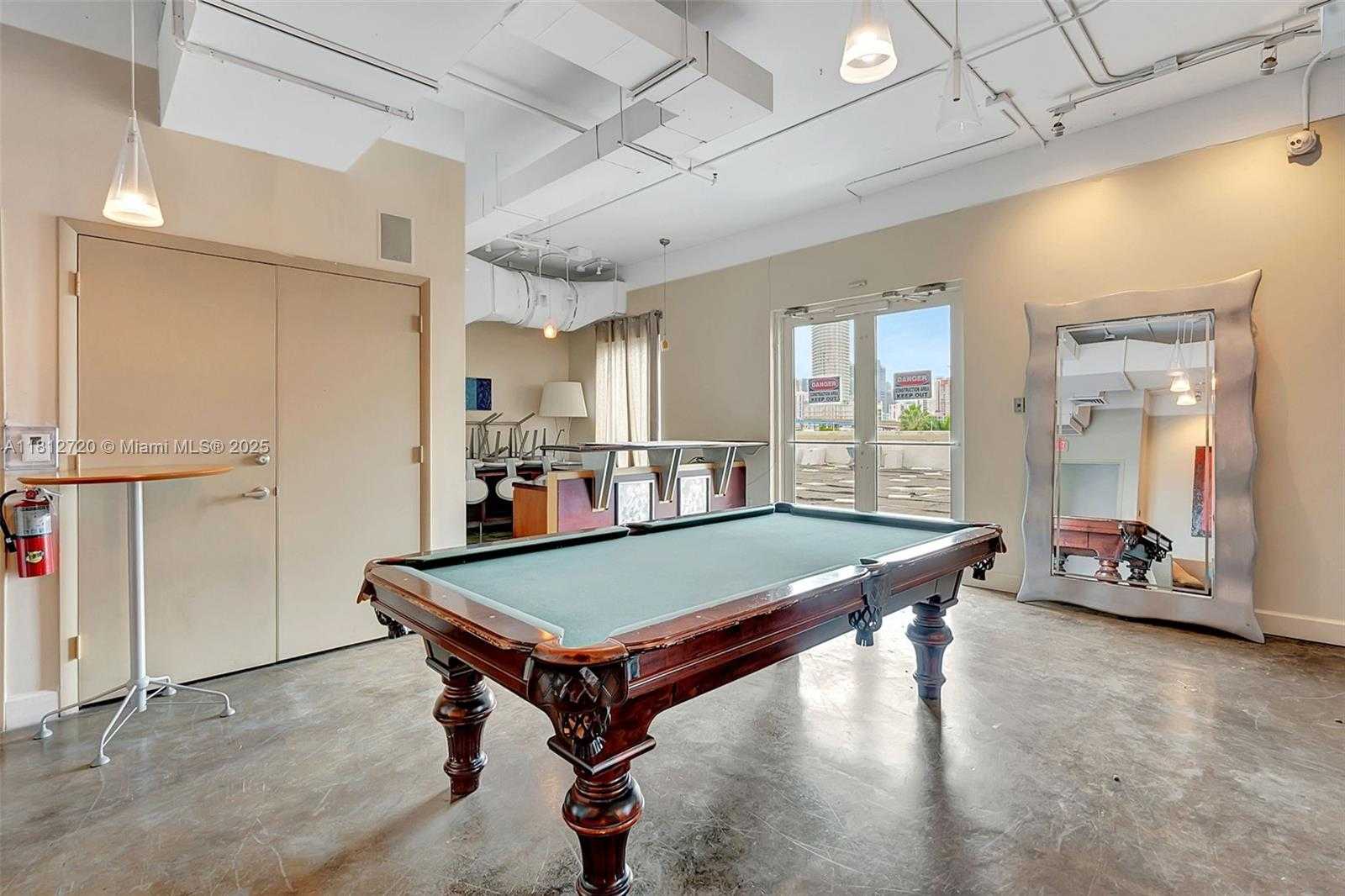 Small Image of 10 S River Dr, Miami, FL 33130, USA Number 29